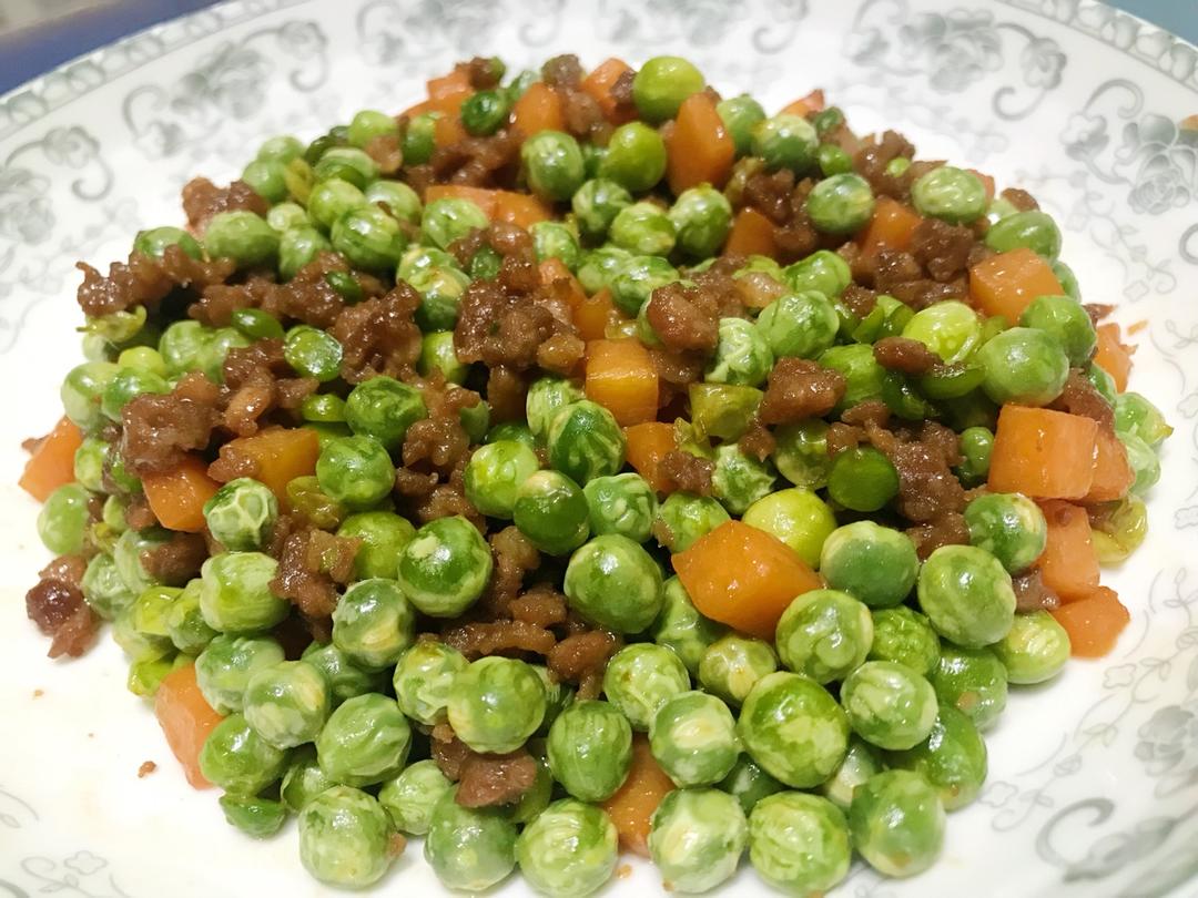 豌豆炒肉末