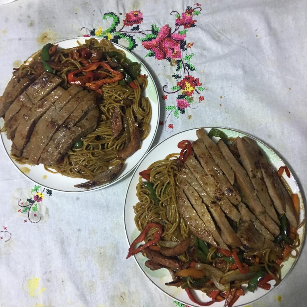 黑椒牛肉意粉