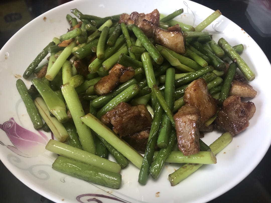 妈妈牌蒜薹炒肉