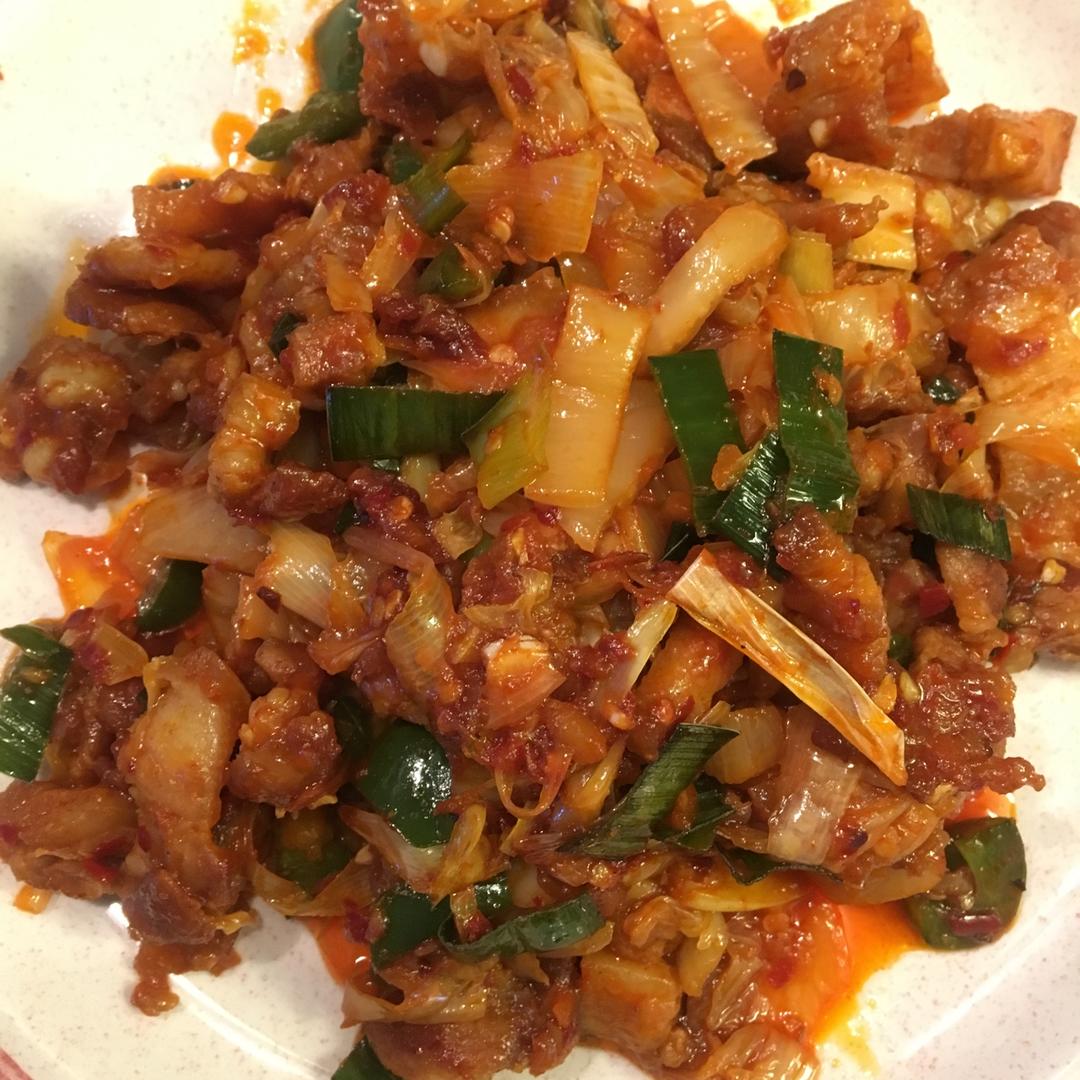 辣白菜炒五花肉