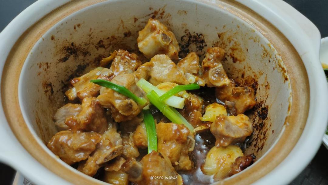 黄小厨改良版传统粤菜啫啫排骨，15分钟就能出锅！