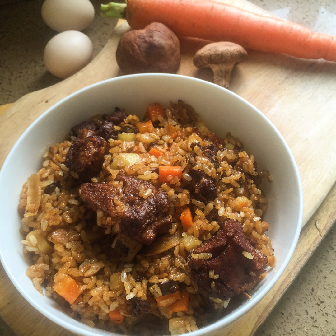 喷香排骨焖饭（爆好吃）