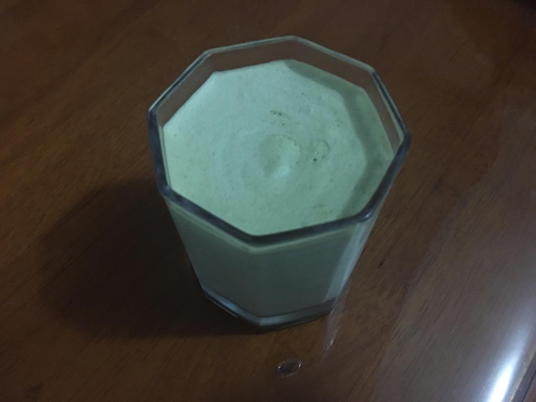 不分层、不用烤箱的抹茶慕斯