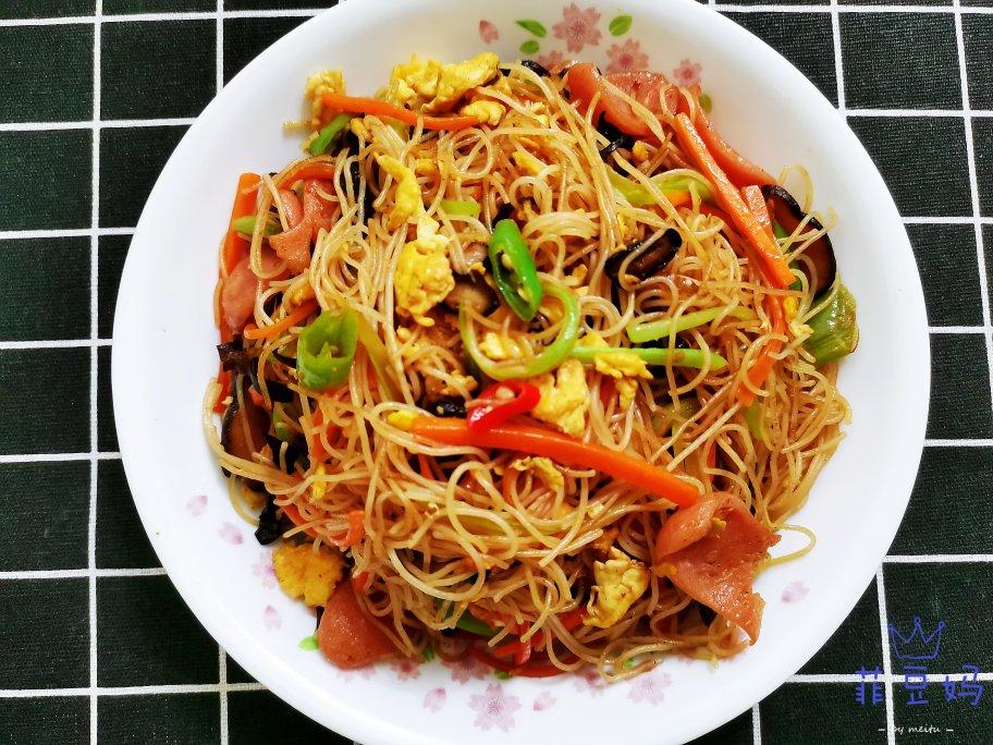 鸡蛋炒米粉，正确泡发干米粉，不碎、不坨、不粘锅、口感Q弹