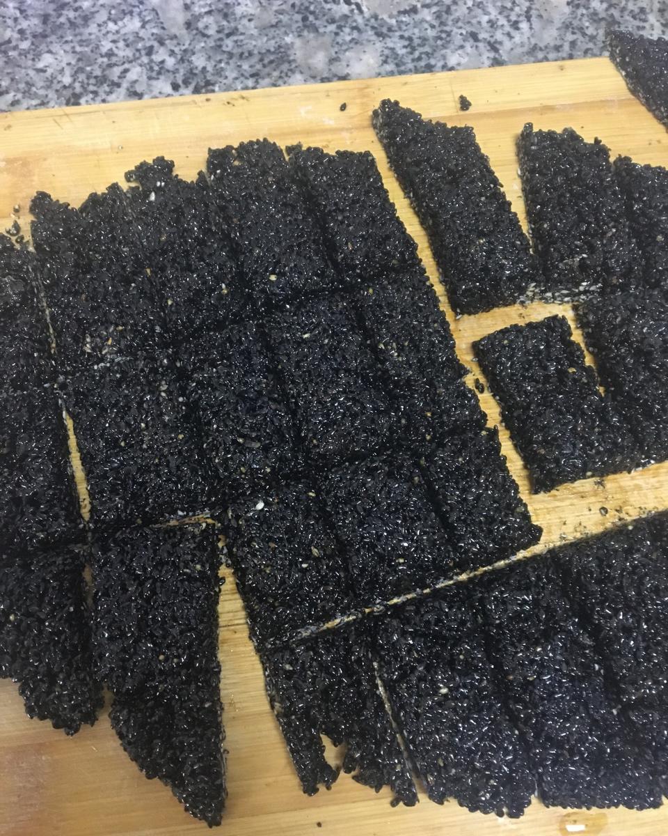 黑芝麻糖