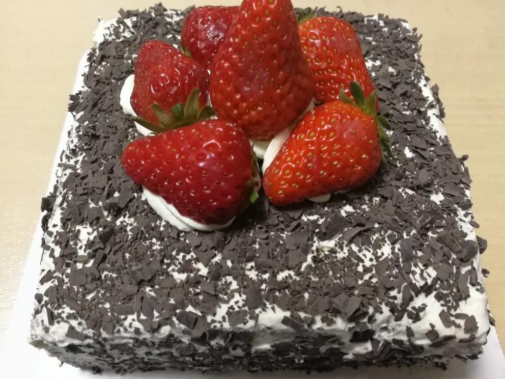 超简单戚风蛋糕 奶油蛋糕 无樱桃之巧克力可可蛋糕，亦可有樱桃之黑森林蛋糕，附自制樱桃酒