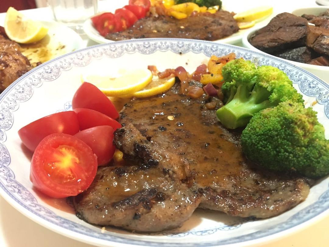 黑椒牛排