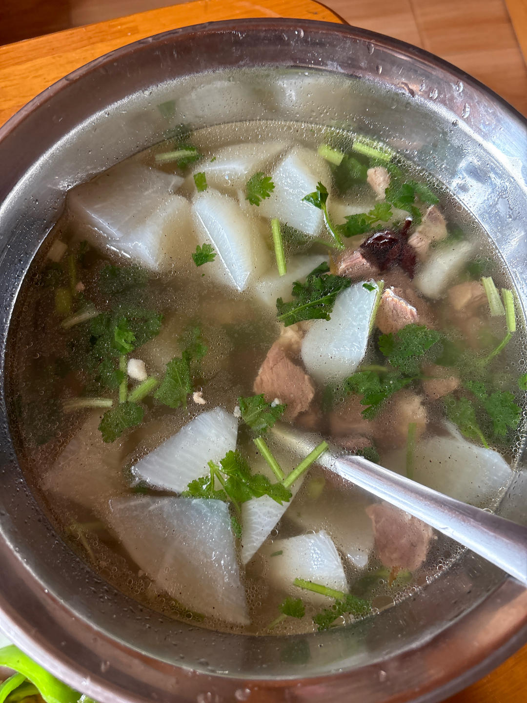 冬日限定——清炖萝卜牛腩（照例附蘸料）