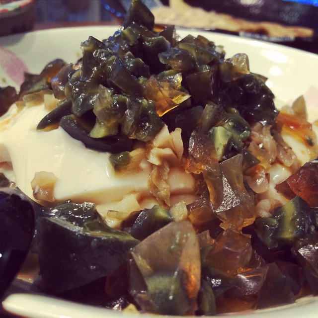 皮蛋榨菜拌豆腐