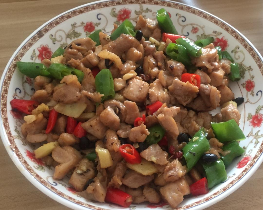 小炒鸡腿肉丁