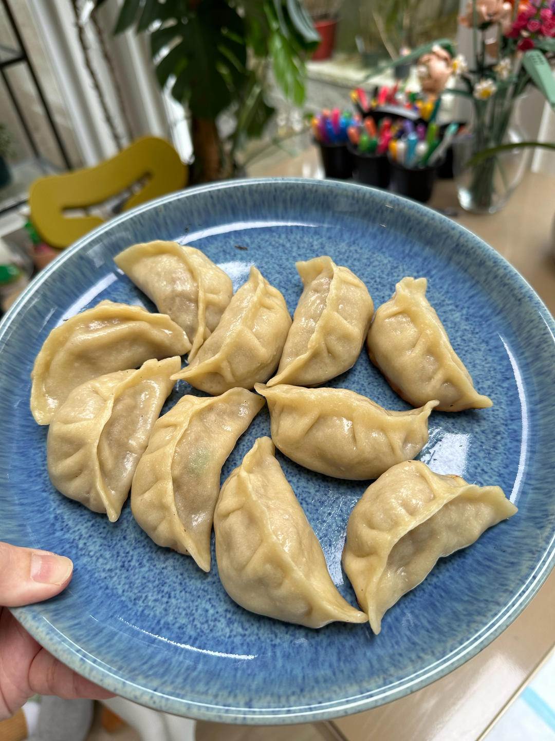 上海味道的鲜肉锅贴