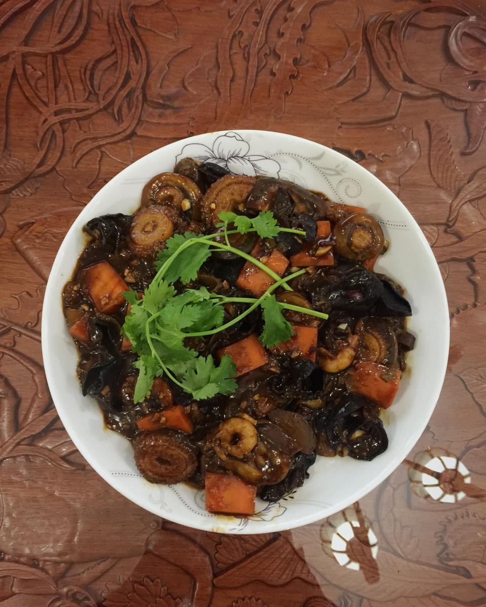 企业的灵魂做的红烧竹荪蛋