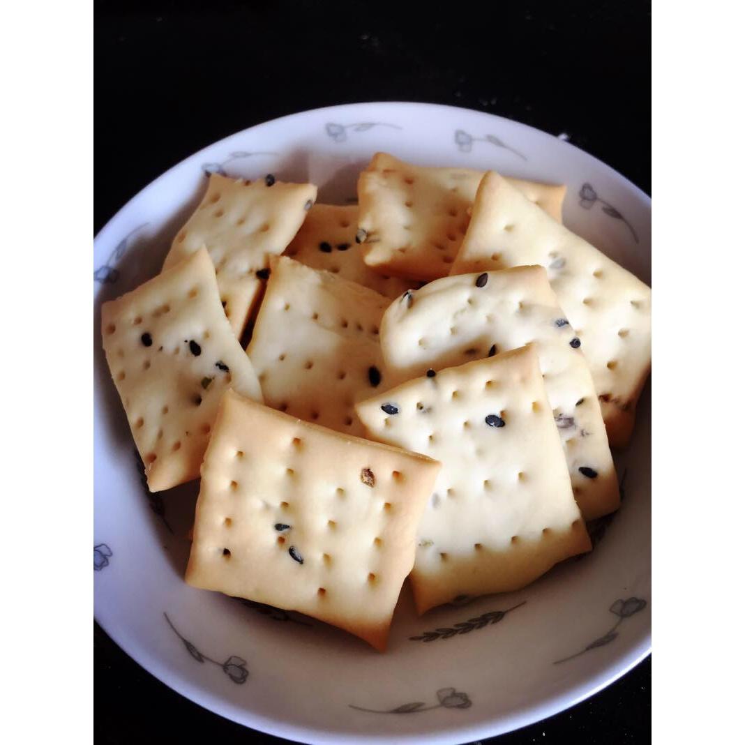 无糖葱香梳打饼干