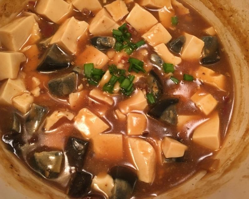 皮蛋烧豆腐