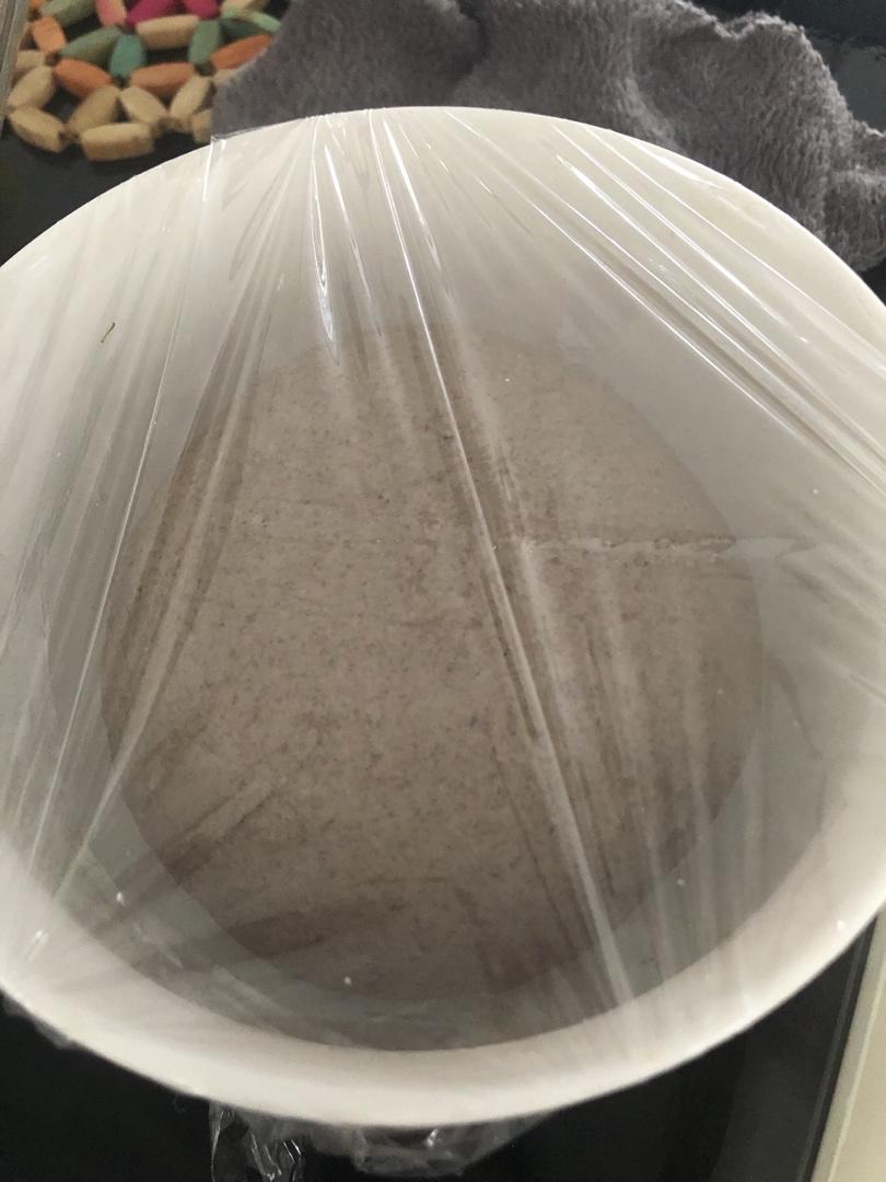 新手手揉，低卡减脂100%黑麦全麦面包