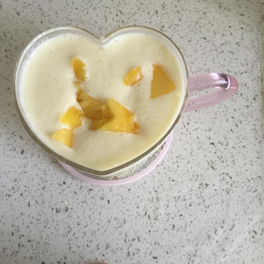 Morning Juices-菠萝酸奶