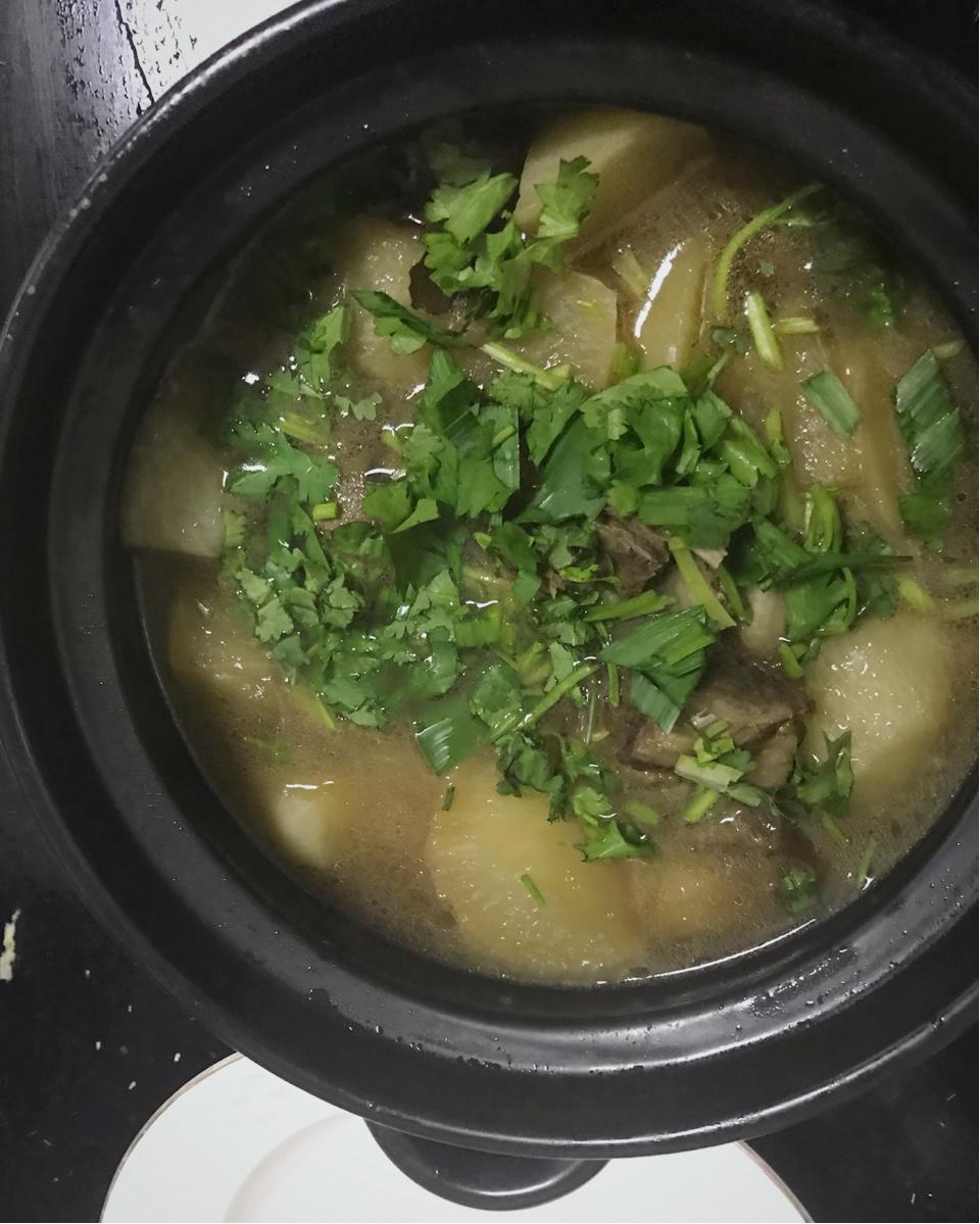 羊肉炖白萝卜