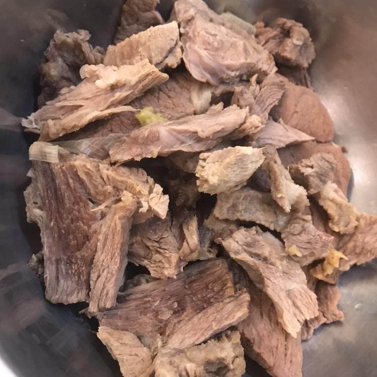 卤牛肉