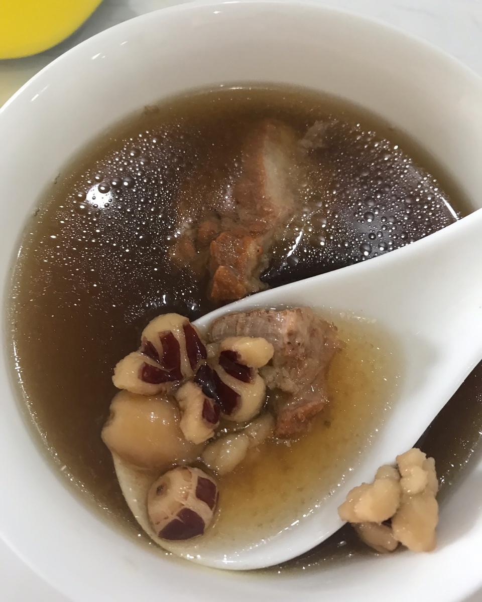 【喉咙有痰】猪展芡实汤