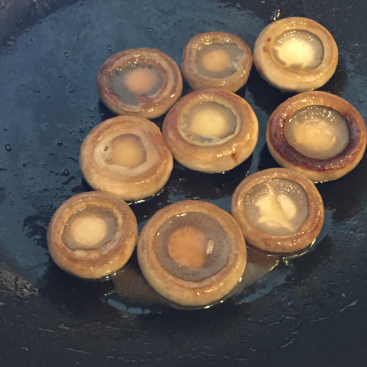 保留最原始鲜味儿的煎口蘑