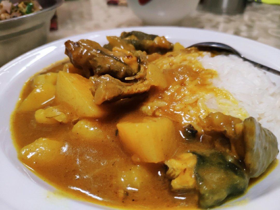 咖喱土豆鸡饭