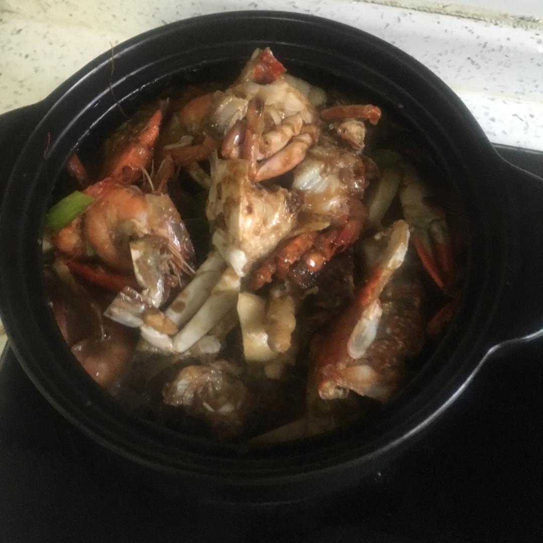【肉蟹煲】