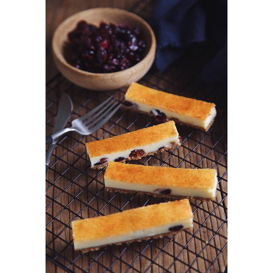 Kiri奶油芝士食谱-蔓越莓芝士条