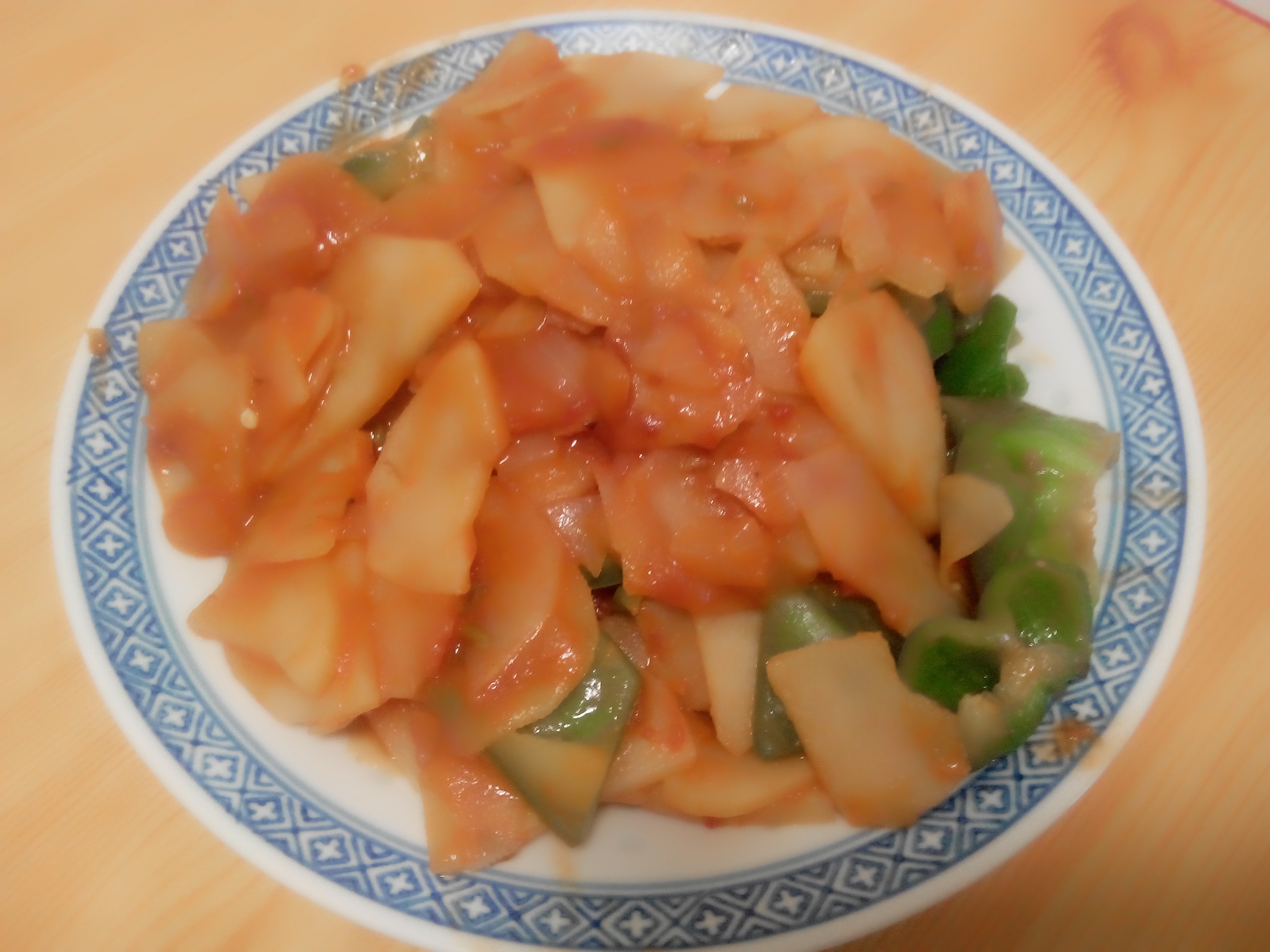 青椒番茄土豆片