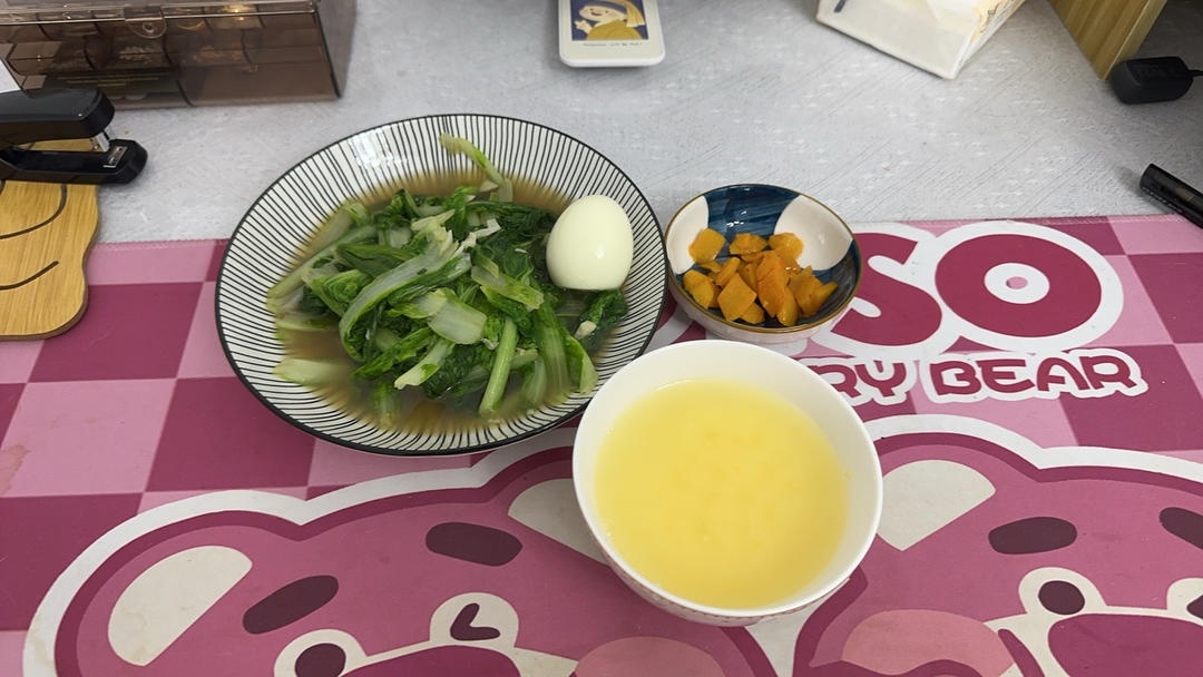 炝炒小白菜（脆爽）
