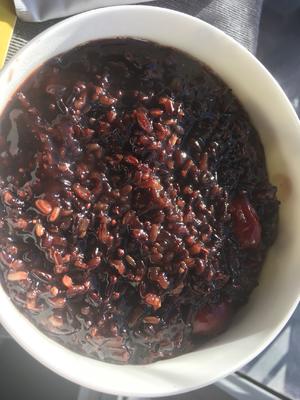 红枣桂圆枸杞糯米粥的做法 步骤4