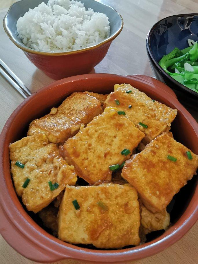 蚝油嫩豆腐