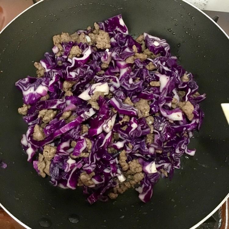 【生酮】簡單快手紫甘藍芝士牛肉碎的做法 步驟6