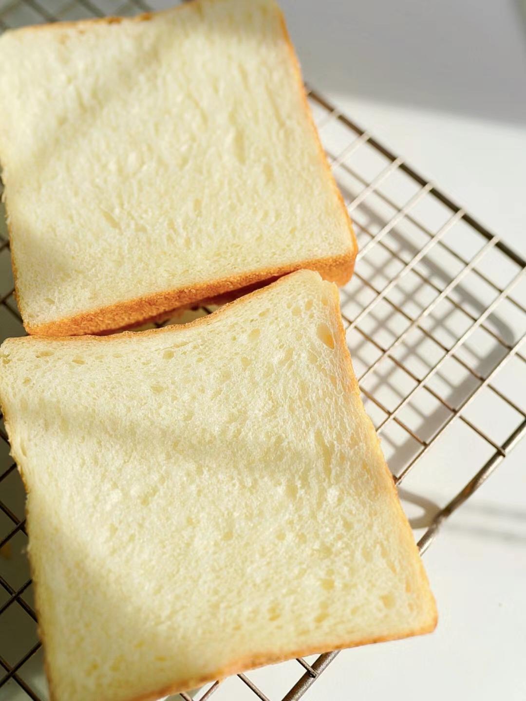 纯奶手撕吐司的做法 步骤1