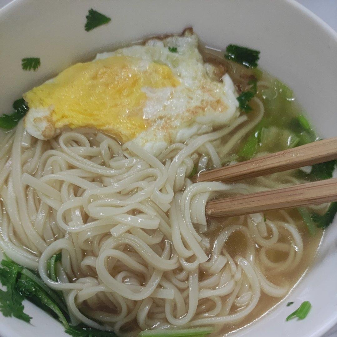 清汤挂面-香而不腻，方便快捷