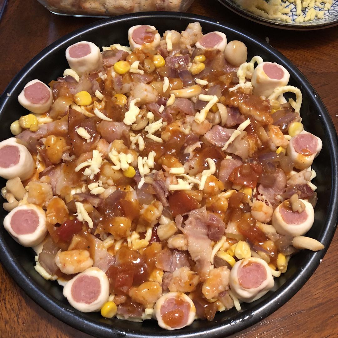 厚底花边海鲜培根披萨🍕