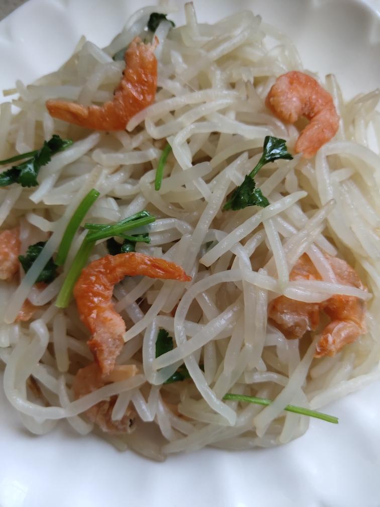 金钩银丝（干海米炒绿豆芽）