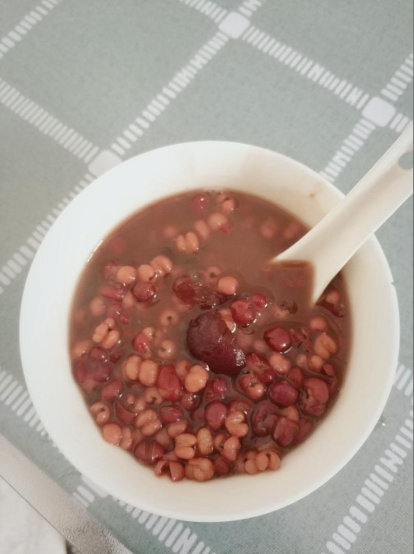 红豆薏仁汤