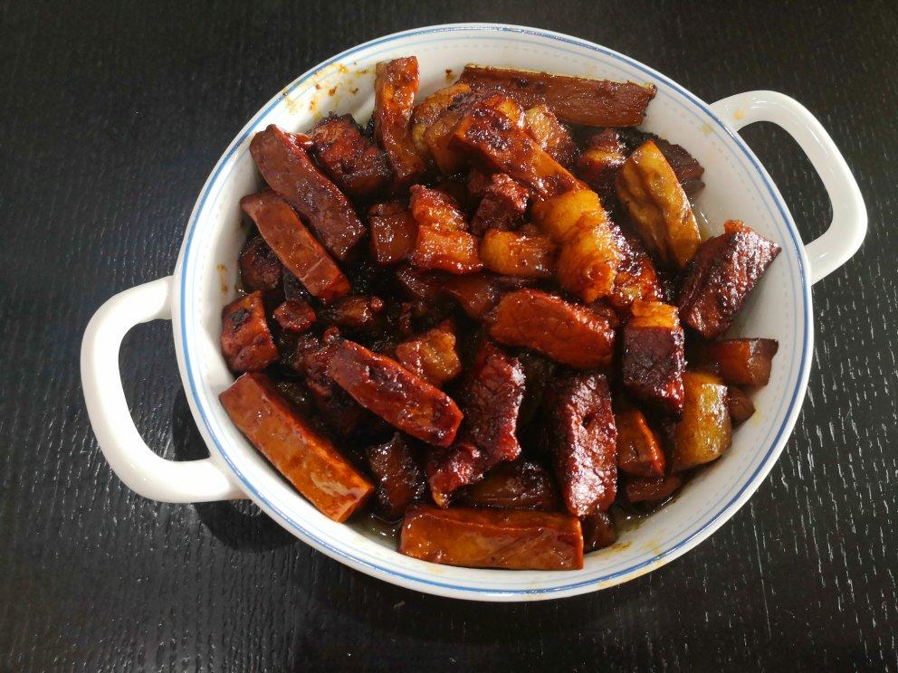 不焯水不放油的家常红烧肉