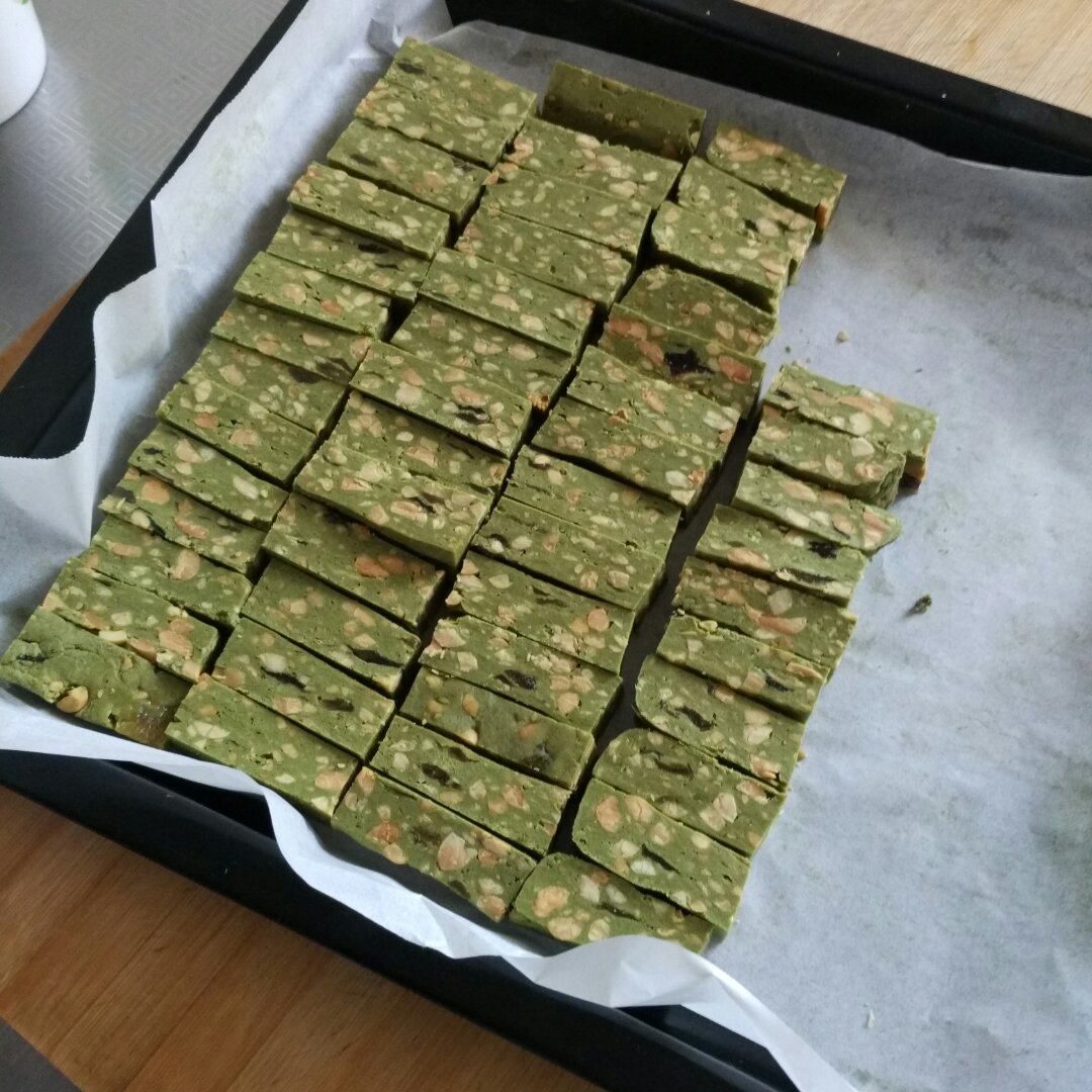 牛轧糖（最简单方便的配方，而且不糊）
