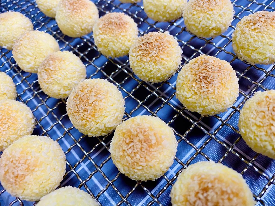 黄金椰蓉球