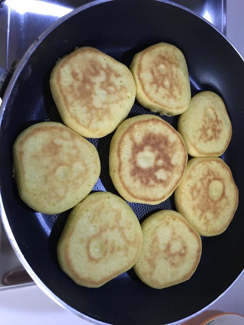 玉米面发面饼                       （口感细腻）
