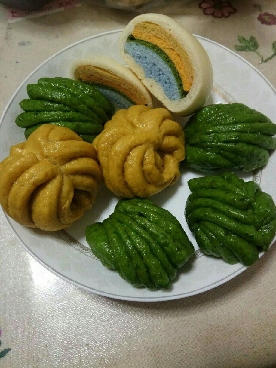 甜菜根做的大红色爱心花卷