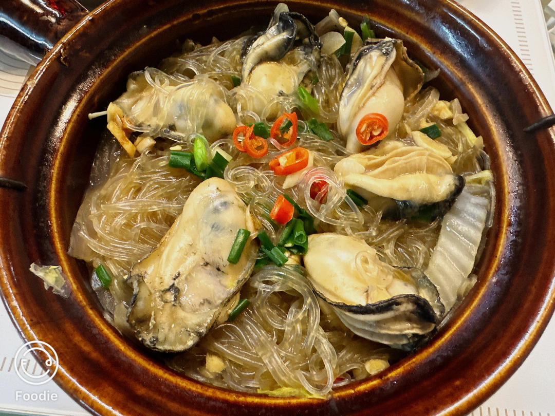 隔壁邻居闻到都馋哭了的生蚝粉丝煲
