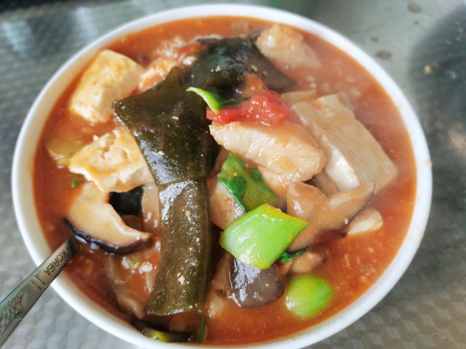 冬日下饭暖锅～巴沙鱼锅的做法