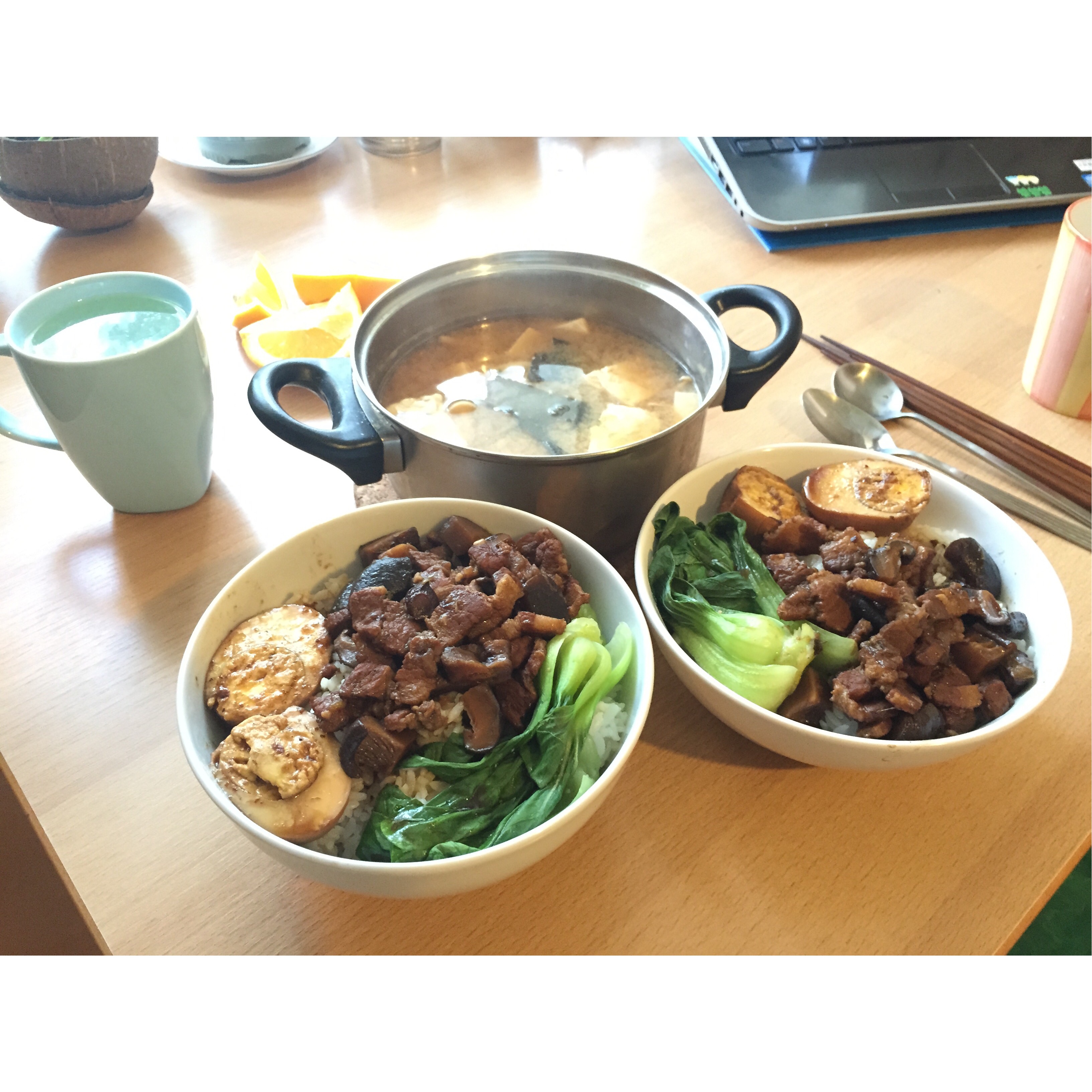洋葱酥卤肉饭