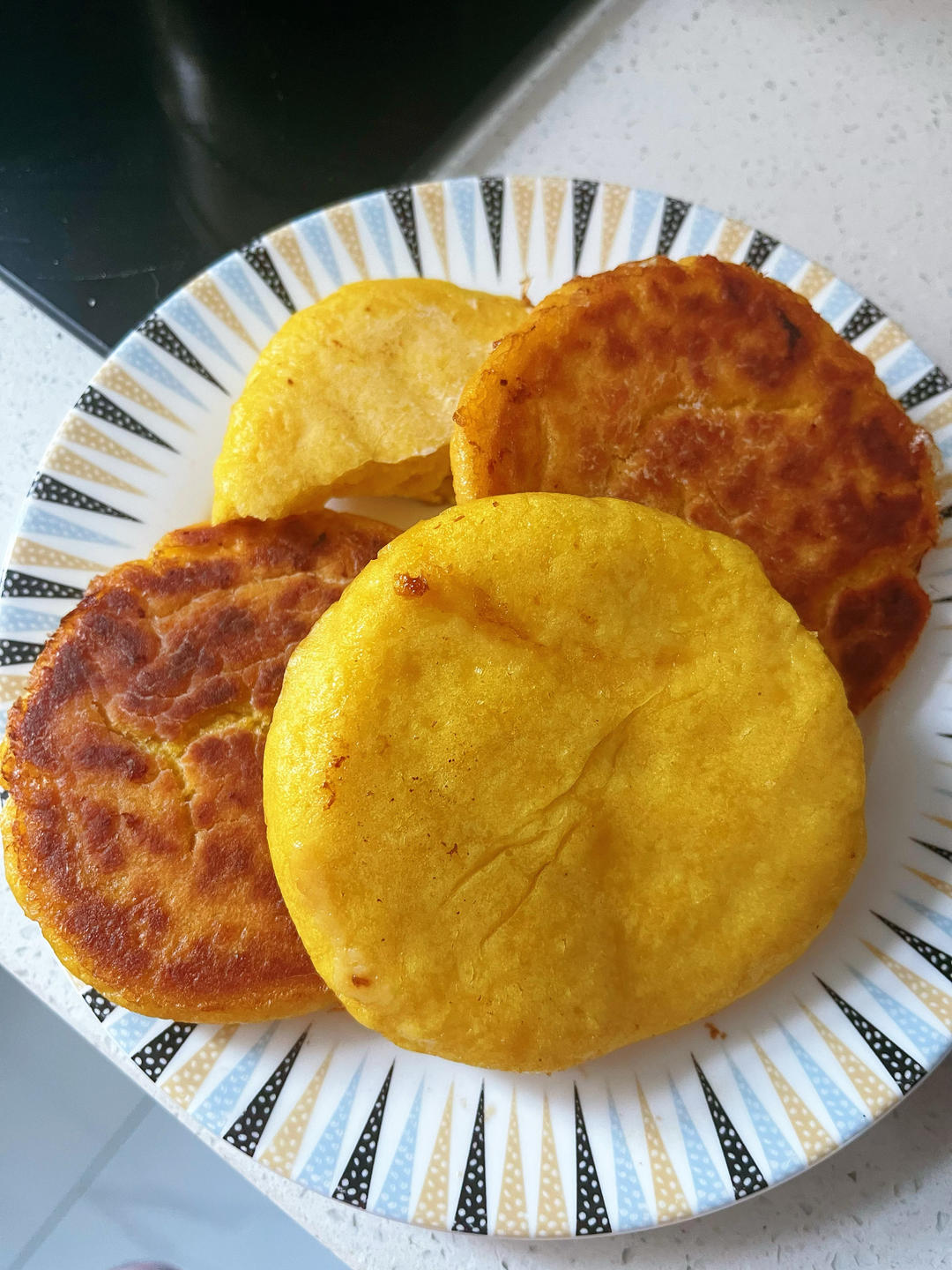 玉米面贴饼子