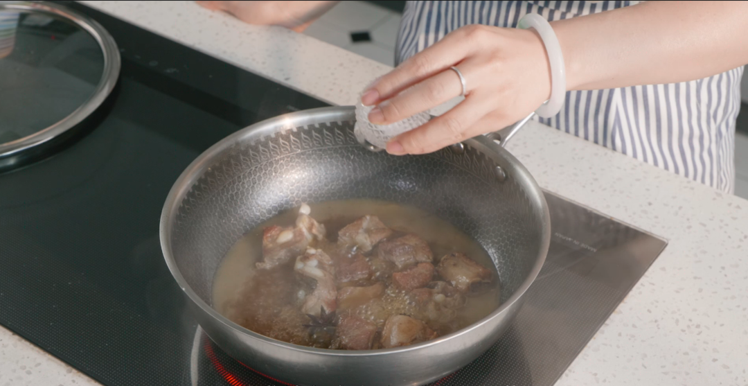 曼食慢语丨排骨豆角焖面的做法 步骤10