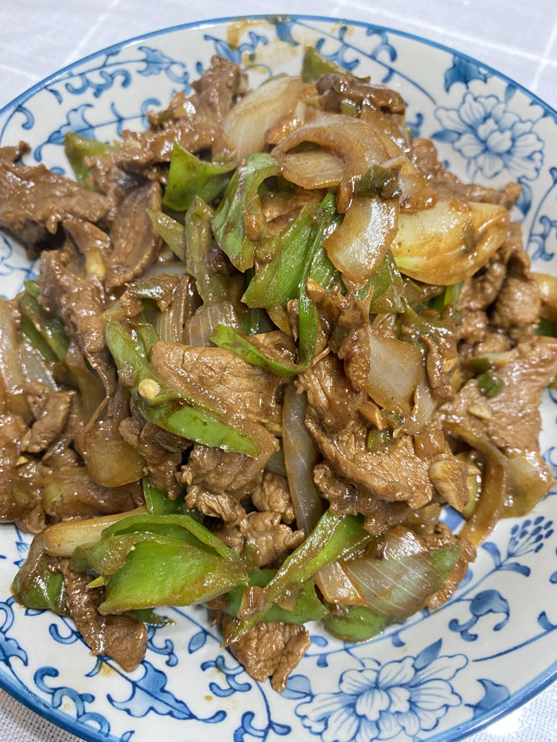 家常小炒牛肉（嫩滑爆赞）