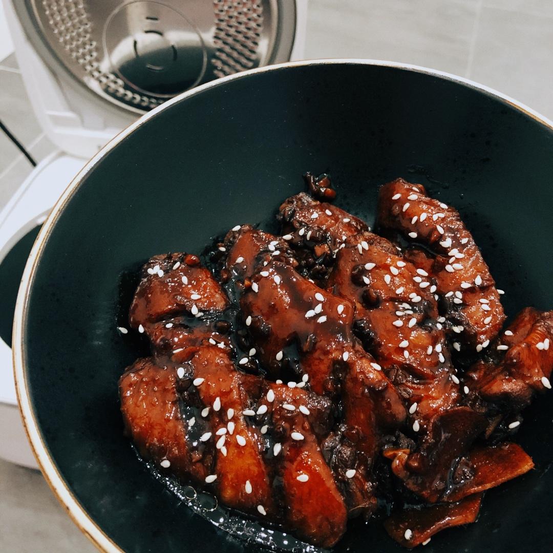 【电饭煲蜜汁鸡翅】