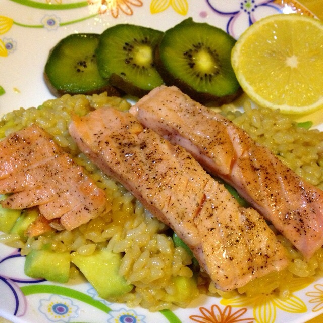 不孤独的食物美学「一人食」牛油果拌饭